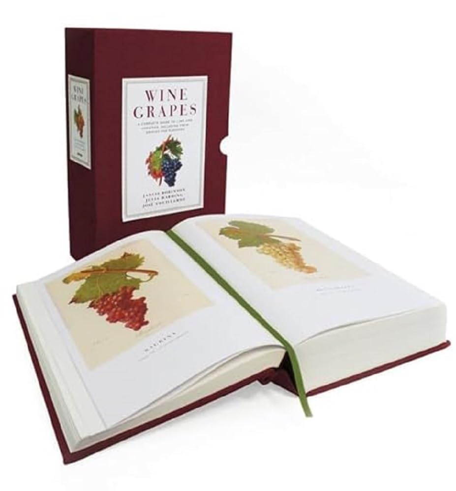 Wine Grapes: A Complete Guide to 1,368 Vine Varieties Cover